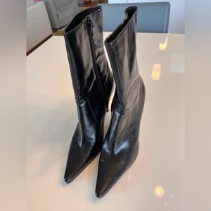 Brand new never worn Nine West heeled boots